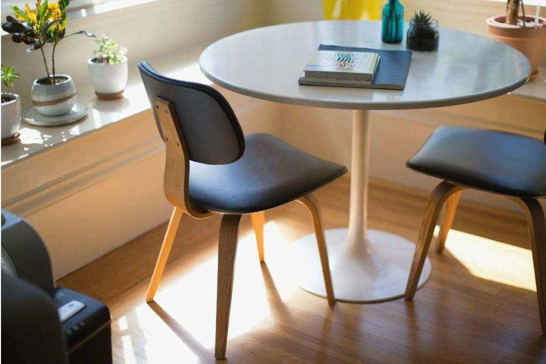 Travexali showroom and furniture